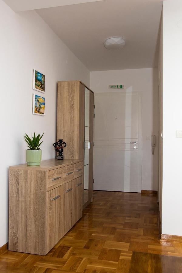 Apartman Mia Centar Krusevac Ngoại thất bức ảnh