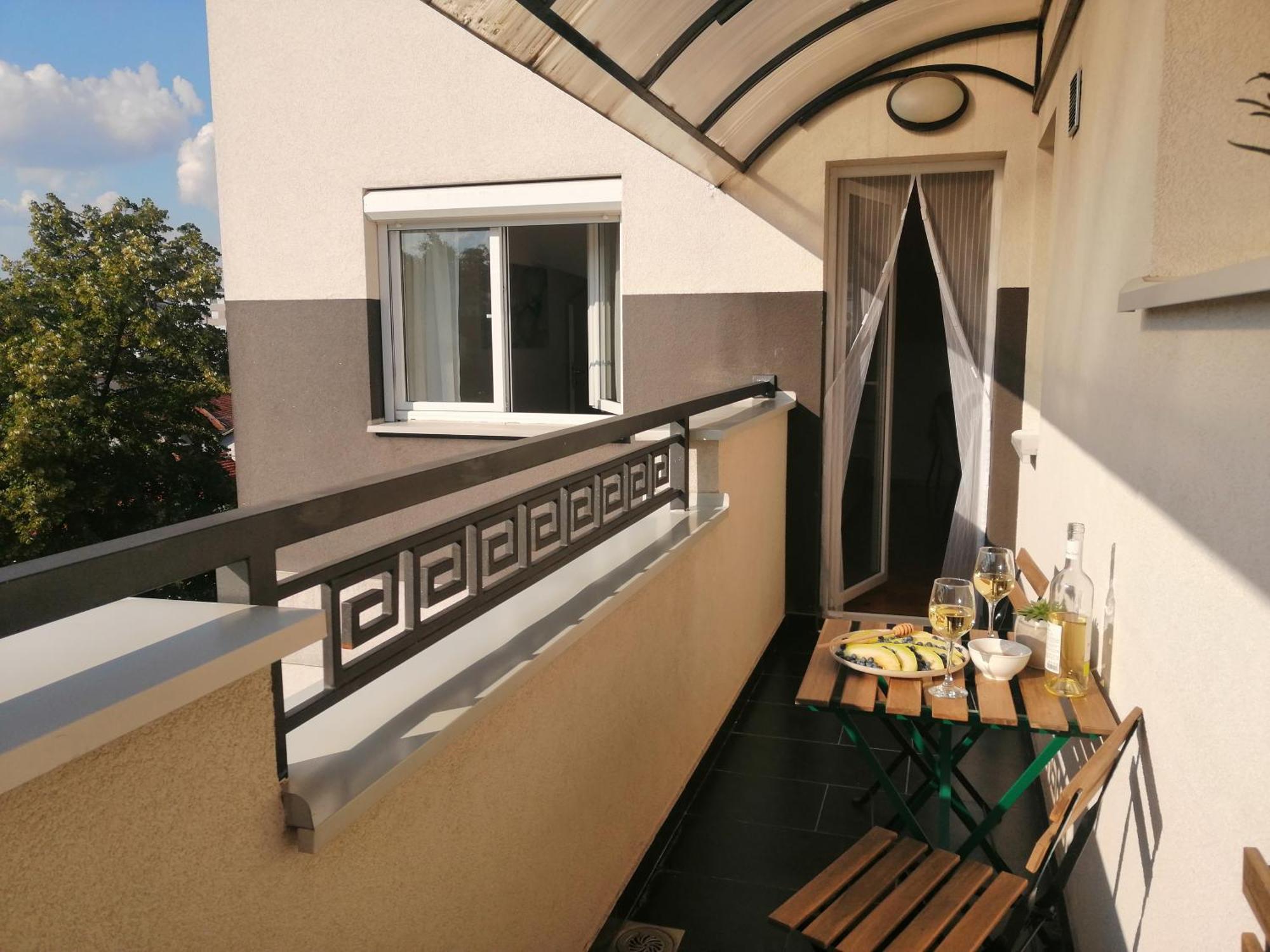 Apartman Mia Centar Krusevac Ngoại thất bức ảnh