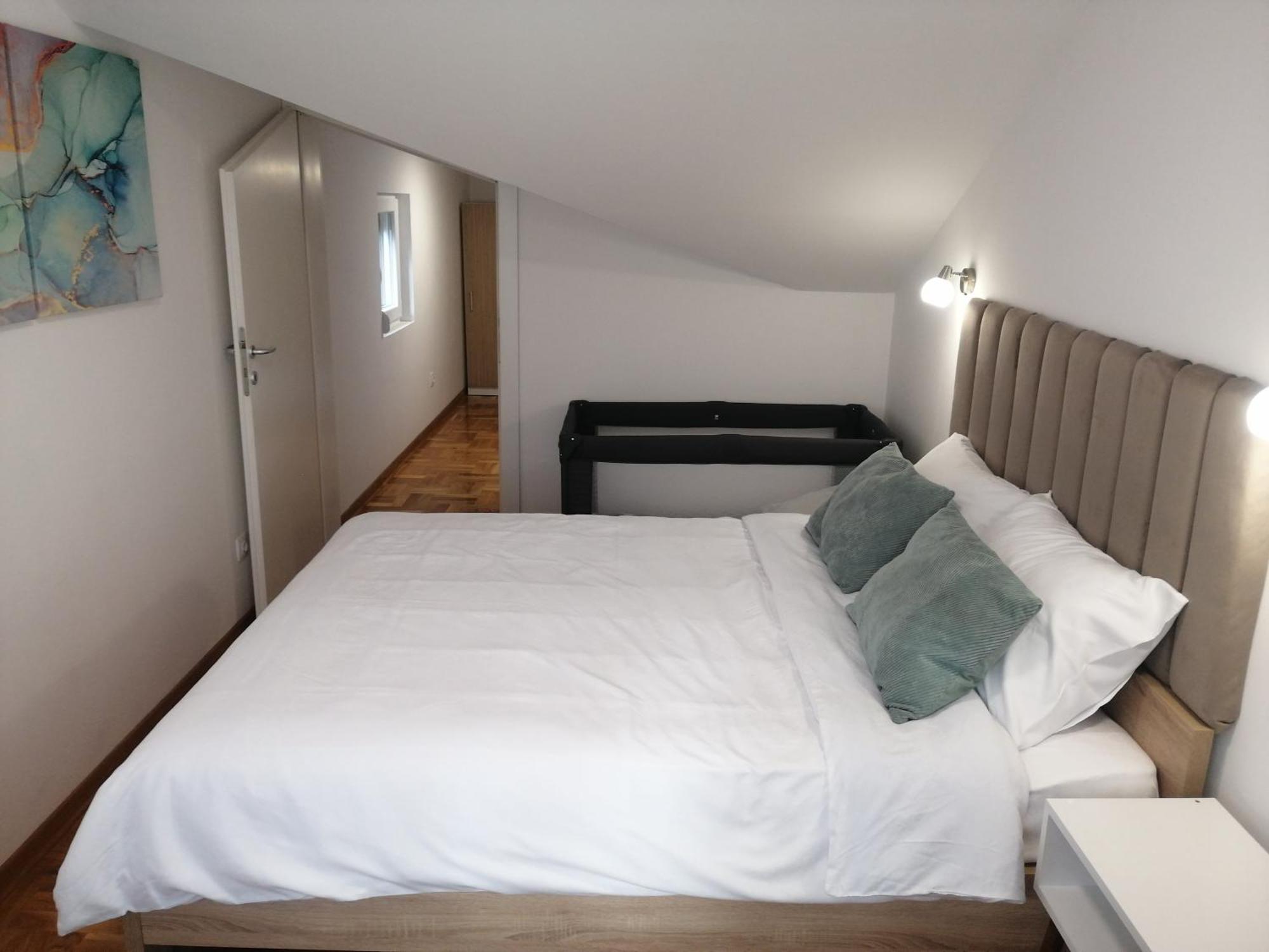 Apartman Mia Centar Krusevac Ngoại thất bức ảnh