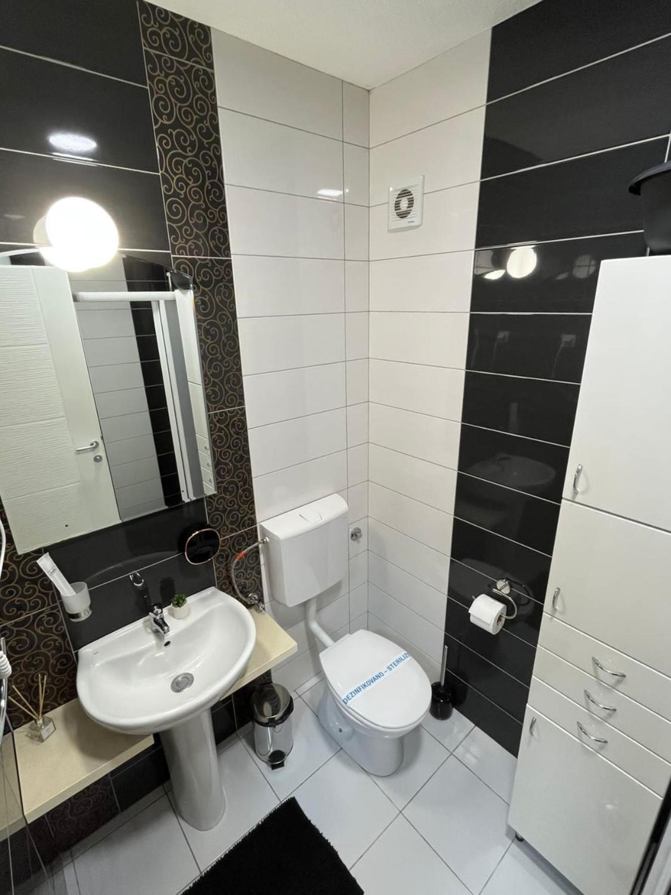 Apartman Mia Centar Krusevac Ngoại thất bức ảnh
