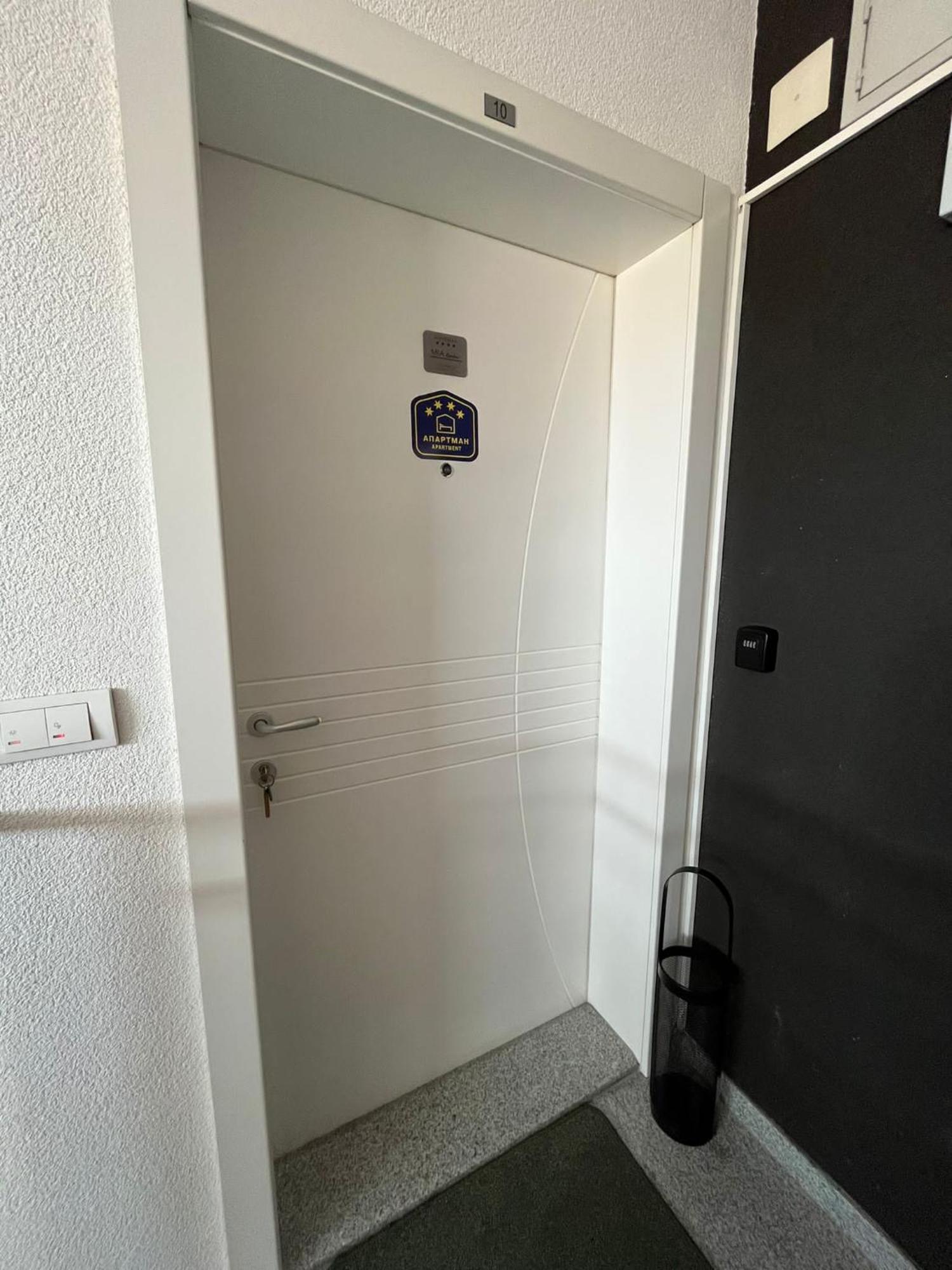 Apartman Mia Centar Krusevac Ngoại thất bức ảnh